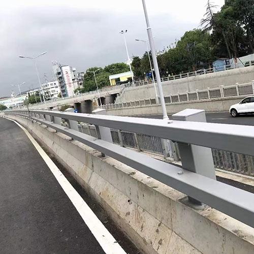 橋梁防撞護欄